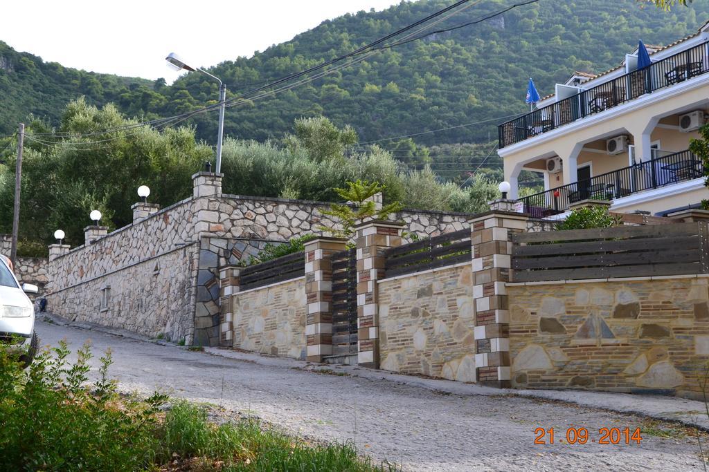 Karmiris Studios And Apartments Keri Dış mekan fotoğraf