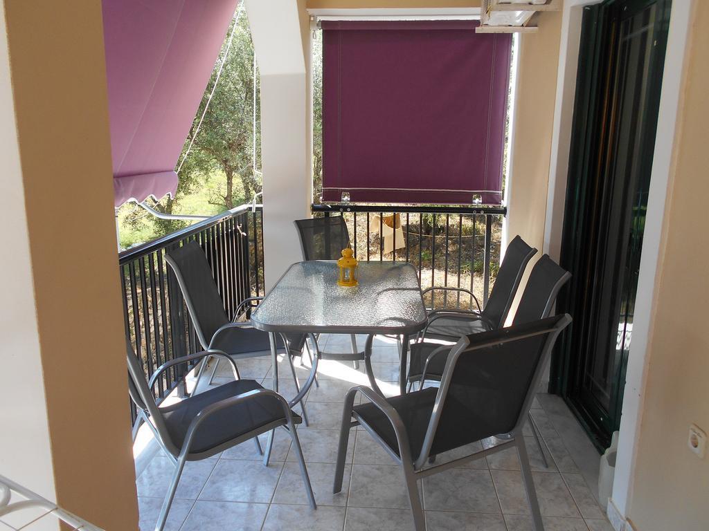 Karmiris Studios And Apartments Keri Dış mekan fotoğraf