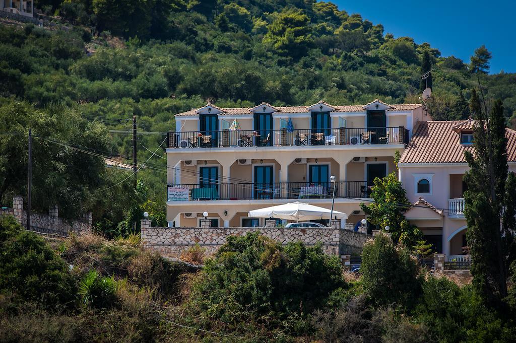 Karmiris Studios And Apartments Keri Dış mekan fotoğraf